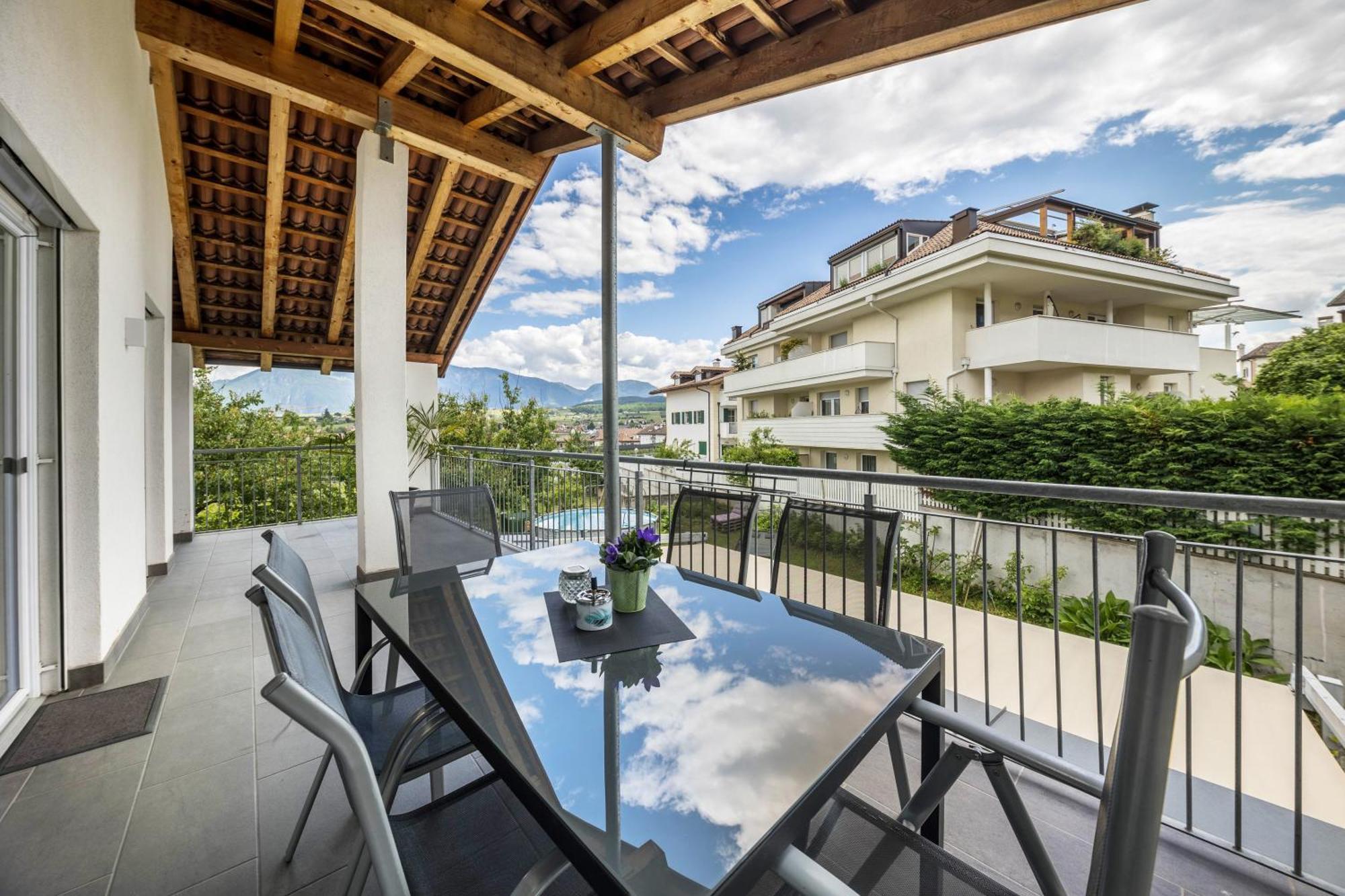 Angerblick Apartment Appiano Sulla Strada Del Vino Eksteriør bilde