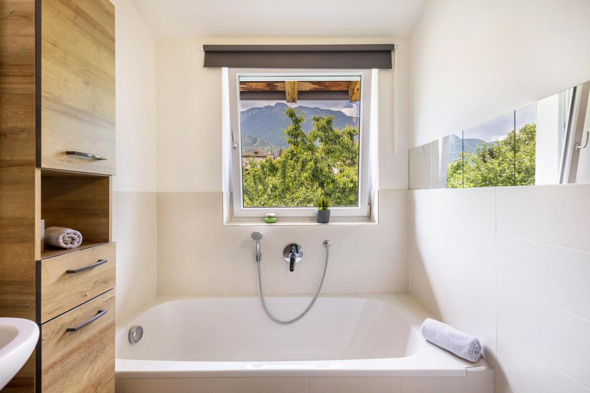 Angerblick Apartment Appiano Sulla Strada Del Vino Eksteriør bilde